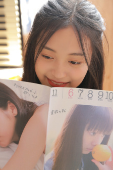 大学生白嫩高耸的双乳